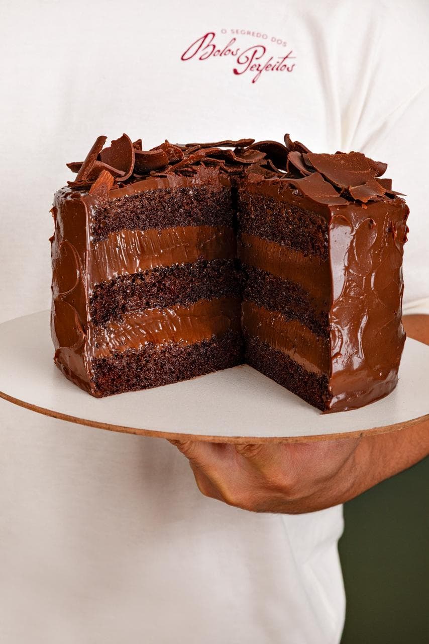 Bolo de chocolate em camadas